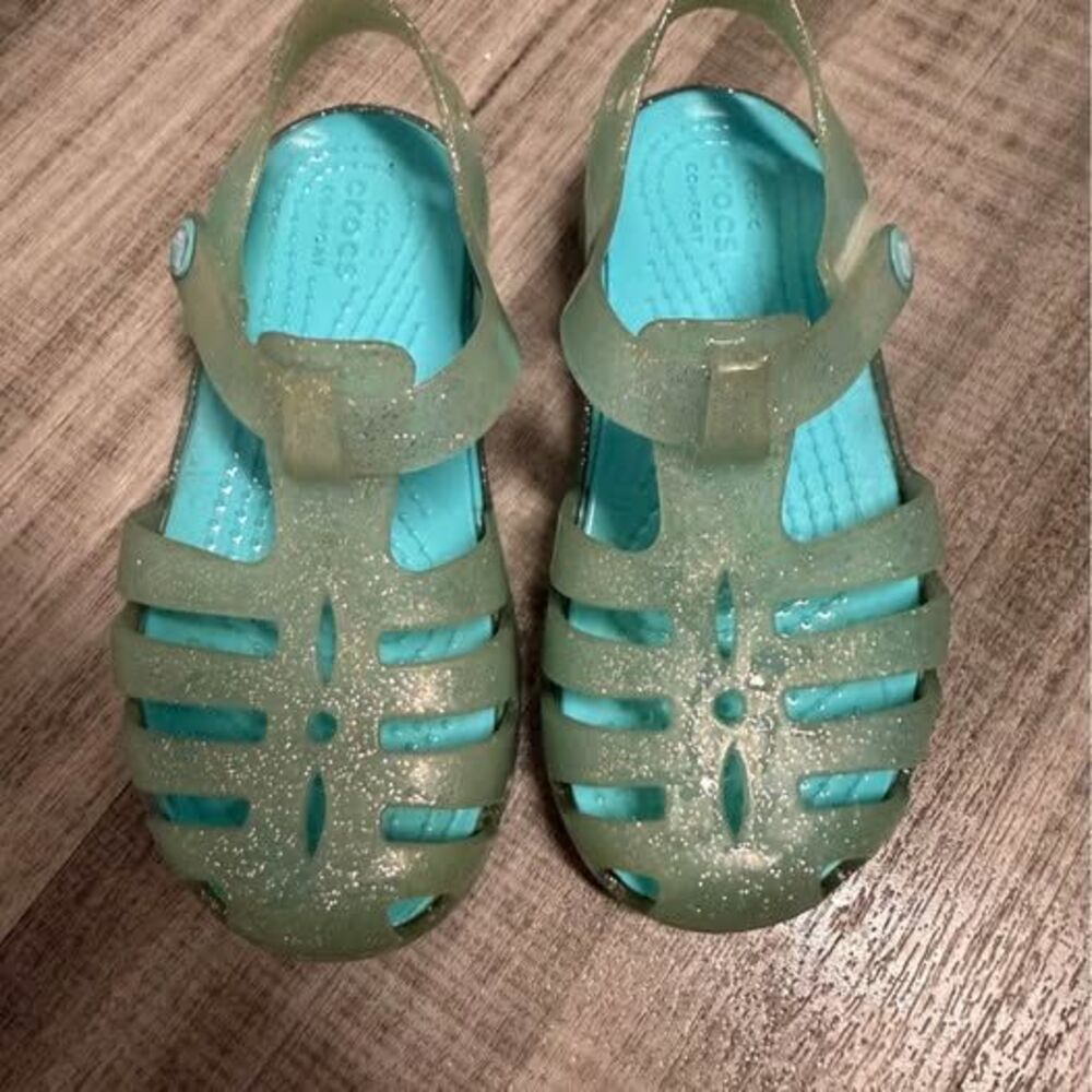 Crocs Mary Jane’s size 9